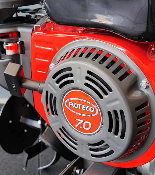 Motoazada gasolina Roteco Europa 1100 semi-profesional sin correas (con ruedas y arado)